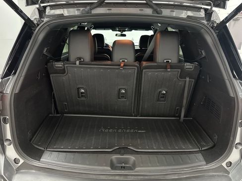 Used 2025 Nissan Pathfinder Rock Creek image 37