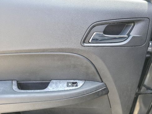 Used 2017 GMC Terrain SLE w/ Technology Package FWD image 23