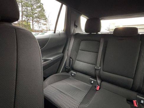 Used 2025 Chevrolet Equinox LT image 39