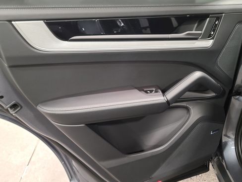 New 2026 Porsche Cayenne Coupe image 25