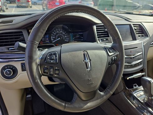 Used 2014 Lincoln MKS w/ Equipment Group 101A image 17