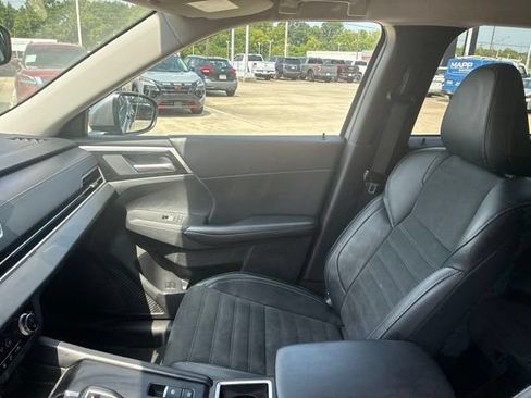 Used 2024 Mitsubishi Outlander SE FWD image 16
