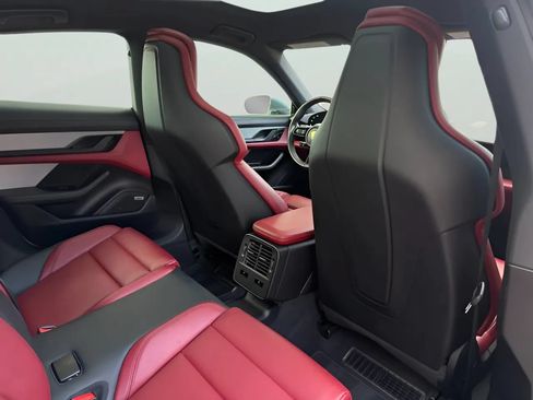 Used 2020 Porsche Taycan 4S AWD/4WD image 21