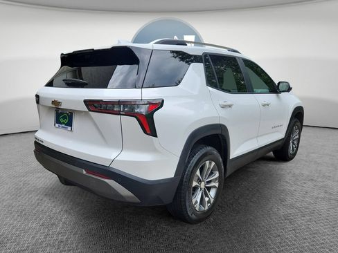 Used 2025 Chevrolet Equinox LT w/ Convenience Package II AWD/4WD image 4