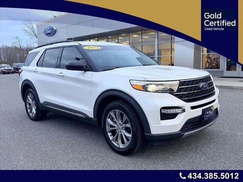 Certified 2022 Ford Explorer XLT w/ Equipment Group 202A image 1
