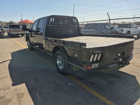 Used 2021 Chevrolet Silverado 3500 LT w/ Convenience Package image 3