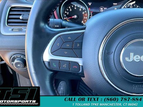 Used 2020 Jeep Compass Trailhawk image 17