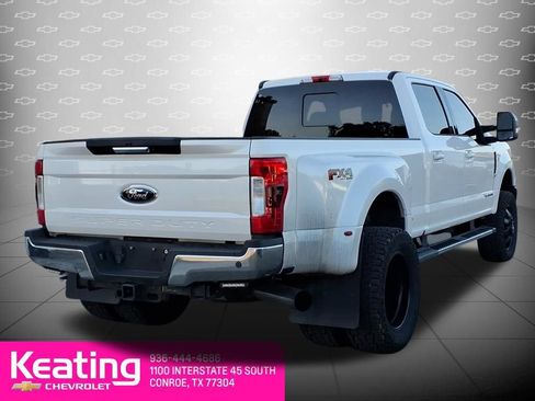 Used 2018 Ford F350 Lariat w/ Lariat Value Package AWD/4WD image 6