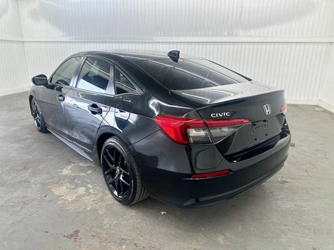 Used 2023 Honda Civic Sport image 7