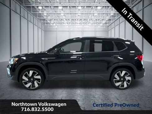 Used 2024 Volkswagen Taos SEL AWD/4WD image 2