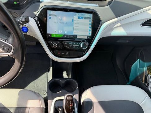 Used 2019 Chevrolet Bolt Premier w/ Infotainment Package image 15