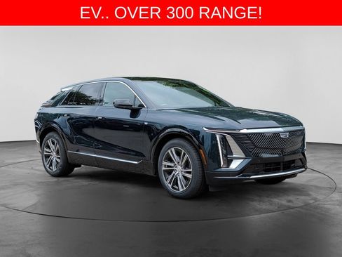 Used 2024 Cadillac Lyriq Luxury AWD/4WD image 1