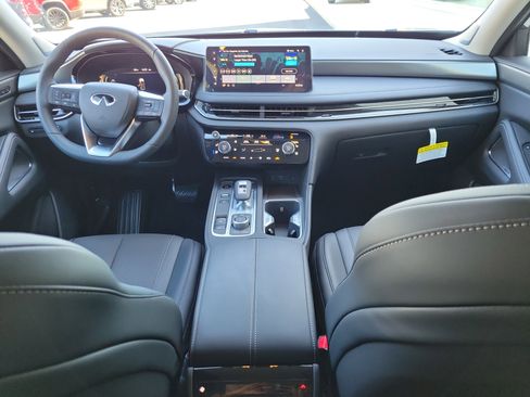 New 2026 INFINITI QX60 Luxe w/ Family Package image 12