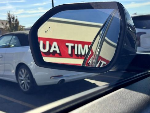 Used 2021 Ford Explorer ST image 18