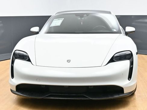 Used 2021 Porsche Taycan image 4