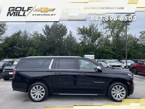 Used 2024 Chevrolet Suburban Premier AWD/4WD image 4