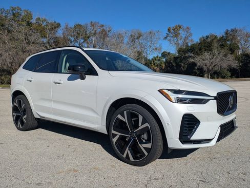 New 2026 Volvo XC60 T8 Ultra w/ Protection Package Premier AWD/4WD image 8