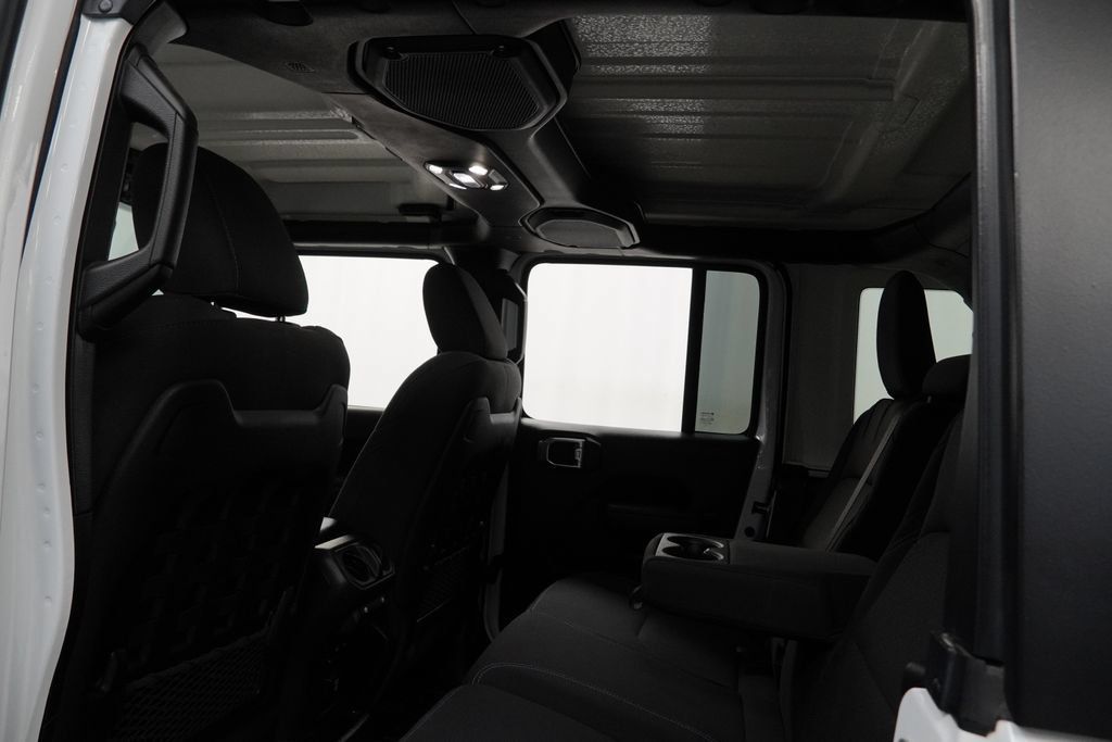 Certified 2022 Jeep Wrangler Unlimited Rubicon 4xe w/ Dual Top Group AWD/4WD image 13