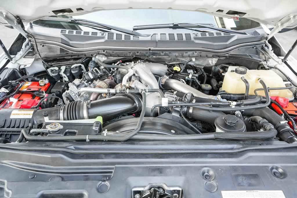 Used 2021 Ford F450 Platinum w/ FX4 Off-Road Package AWD/4WD image 28