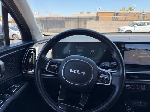 Used 2024 Kia Sorento S FWD image 37