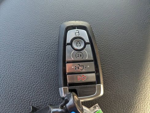 New 2025 Ford F250 Lariat w/ Lariat Ultimate Package image 38