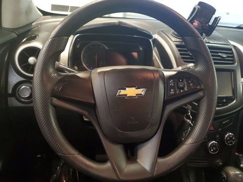 Used 2016 Chevrolet Trax LS image 17
