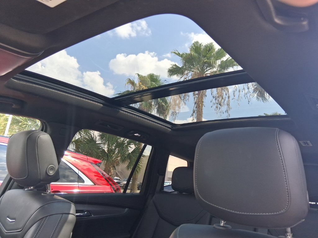 Used 2024 Cadillac XT6 Luxury w/ LPO, Floor Liner Package FWD image 20