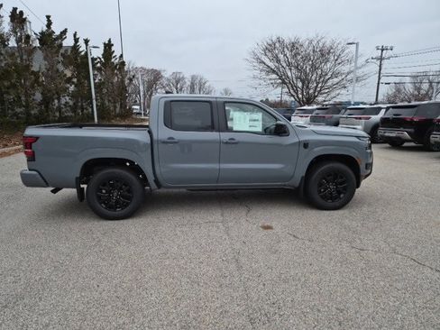 New 2026 Nissan Frontier SV image 2