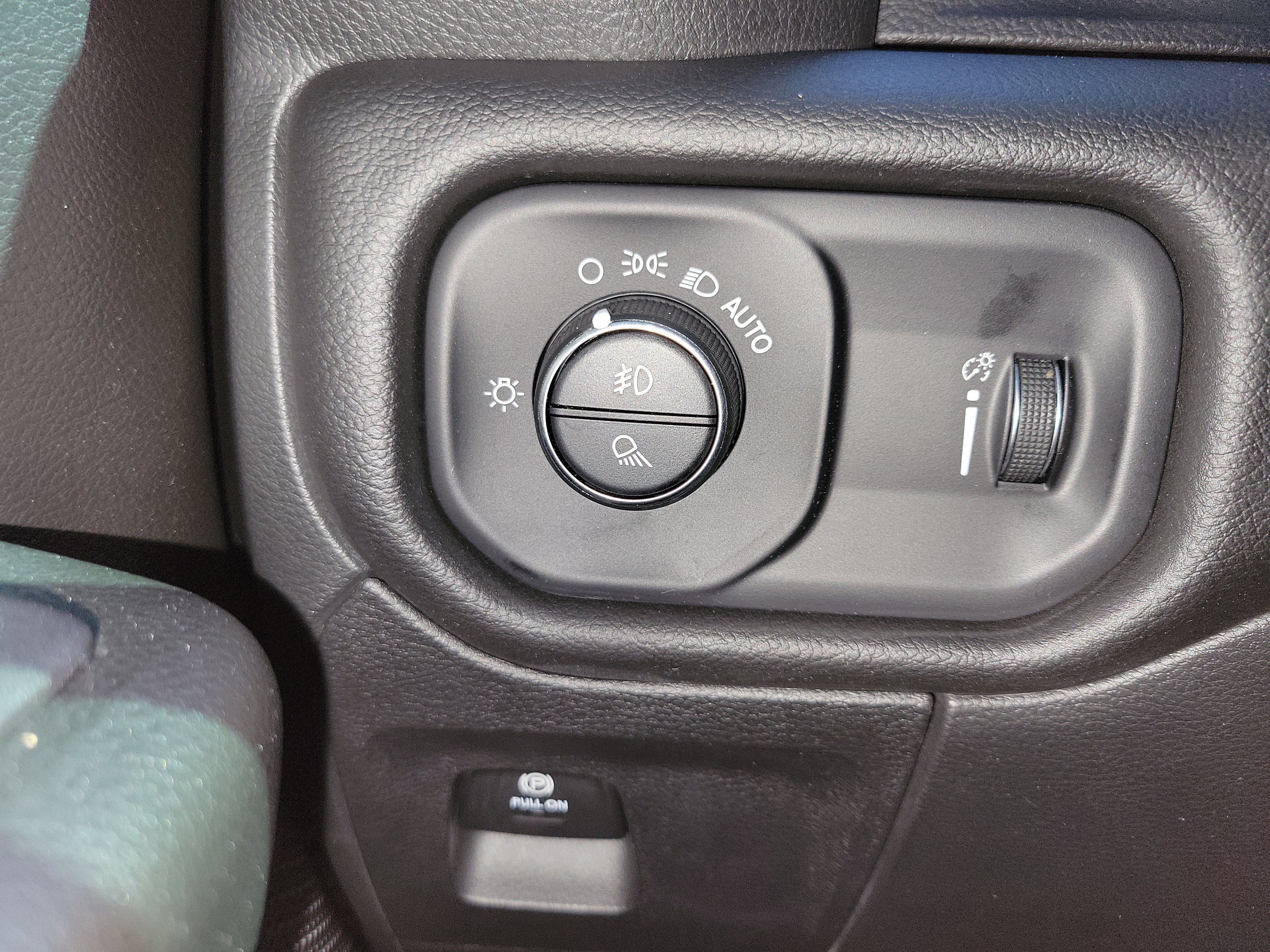Used 2024 RAM 1500 Big Horn RWD image 31
