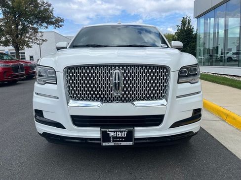 Certified 2024 Lincoln Navigator L Reserve AWD/4WD image 2