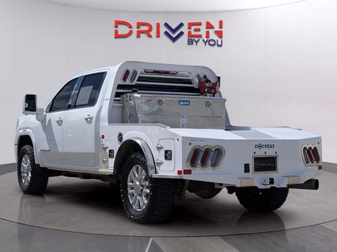 Used 2023 GMC Sierra 3500 AT4 w/ AT4 Preferred Package image 3