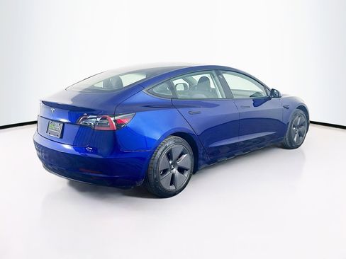 Used 2023 Tesla Model 3 Standard Range image 9