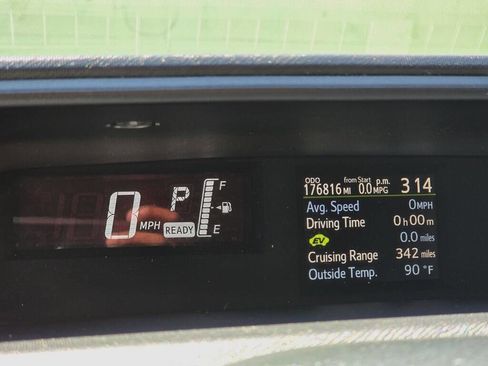 Used 2015 Toyota Prius C Four image 20