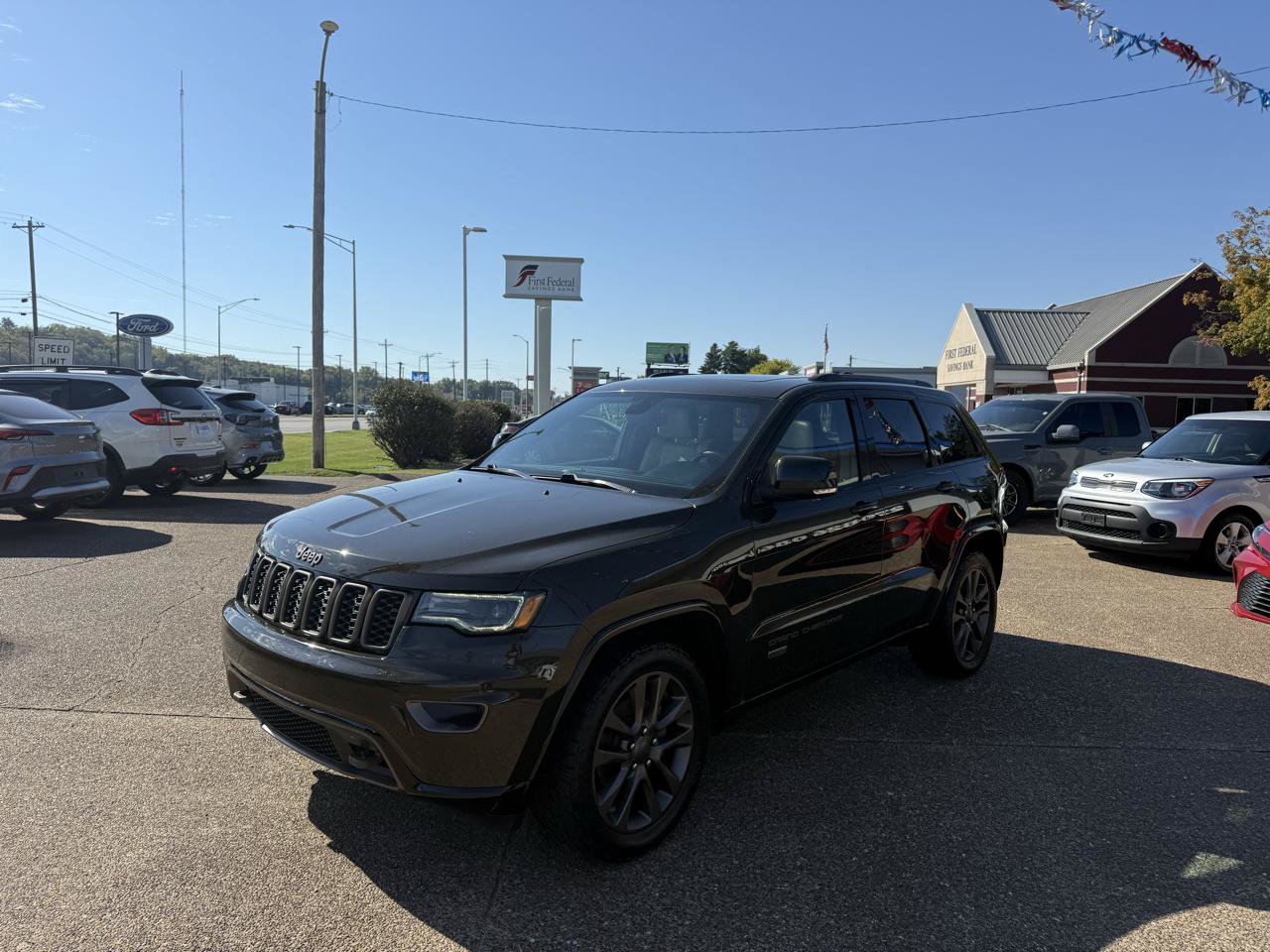 Used 2017 Jeep Grand Cherokee Limited 75th Anniversary AWD/4WD image 3