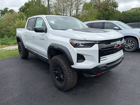 New 2026 Chevrolet Colorado ZR2 AWD/4WD image 3