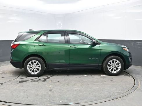 Used 2018 Chevrolet Equinox LS image 8