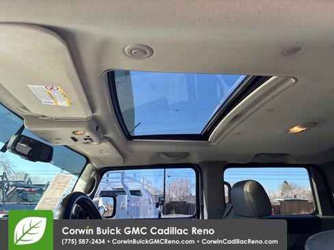 Used 2003 HUMMER H2 w/ Preferred Equipment Group image 22