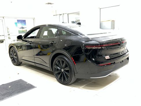 Used 2026 Toyota Crown Nightshade image 8