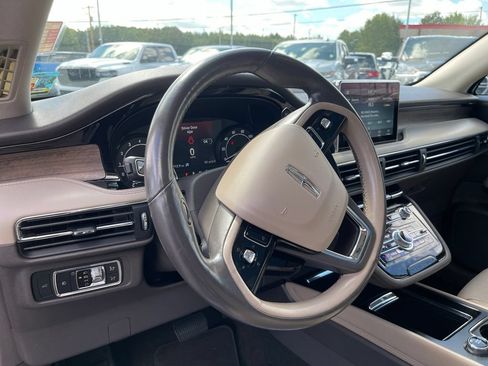 Used 2020 Lincoln Corsair Reserve w/ Appearance Package AWD/4WD image 16