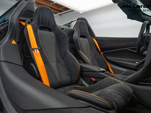 Used 2021 McLaren 720S Performance image 26