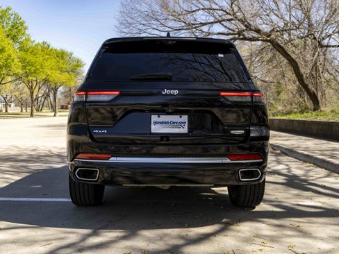 Used 2023 Jeep Grand Cherokee Summit AWD/4WD image 8