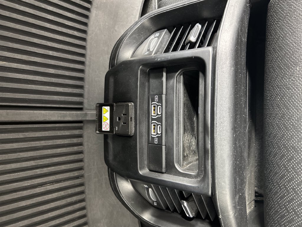 Used 2021 RAM 1500 Laramie AWD/4WD image 19