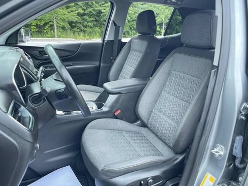 Certified 2024 Chevrolet Equinox LT FWD image 18