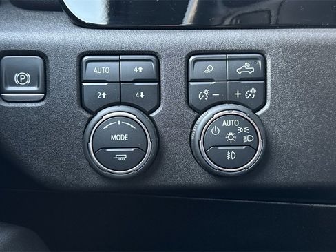 Certified 2025 Chevrolet Silverado 2500 LT w/ Trail Boss Package image 31