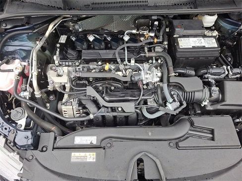 Used 2024 Toyota Corolla LE image 28