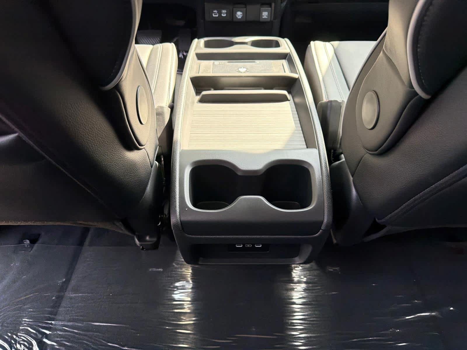 New 2027 Honda Odyssey Touring image 29