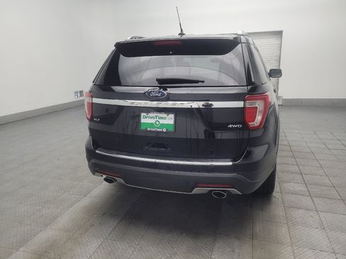 Used 2018 Ford Explorer XLT w/ Equipment Group 202A AWD/4WD image 7