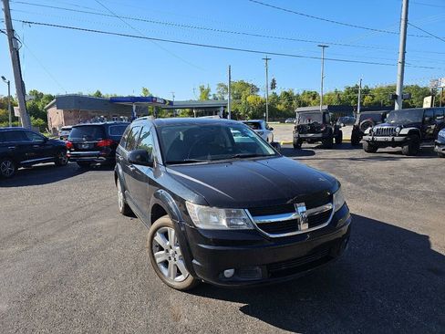 Used 2010 Dodge Journey R/T w/ Flexible Seating Group image 14