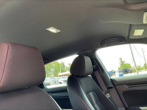 Used 2023 Honda Civic Sport image 18