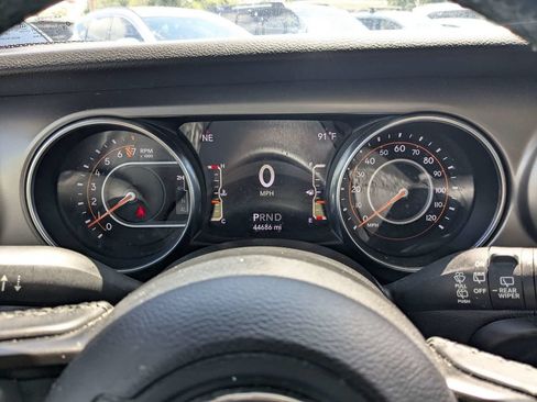 Used 2021 Jeep Wrangler Sport AWD/4WD image 27